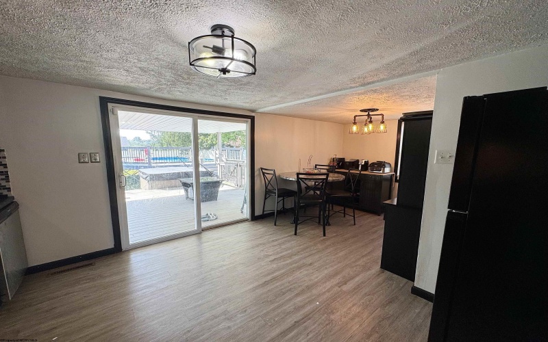 122 Parkview Drive, Westover, West Virginia 26501, 3 Bedrooms Bedrooms, 6 Rooms Rooms,1 BathroomBathrooms,Single Family Detached,For Sale,Parkview,10161128