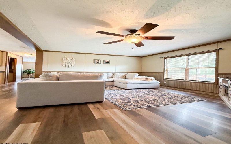 17 Union Drive, Hambleton, West Virginia 26287, 3 Bedrooms Bedrooms, 5 Rooms Rooms,2 BathroomsBathrooms,Single Family Detached,For Sale,Union,10160792