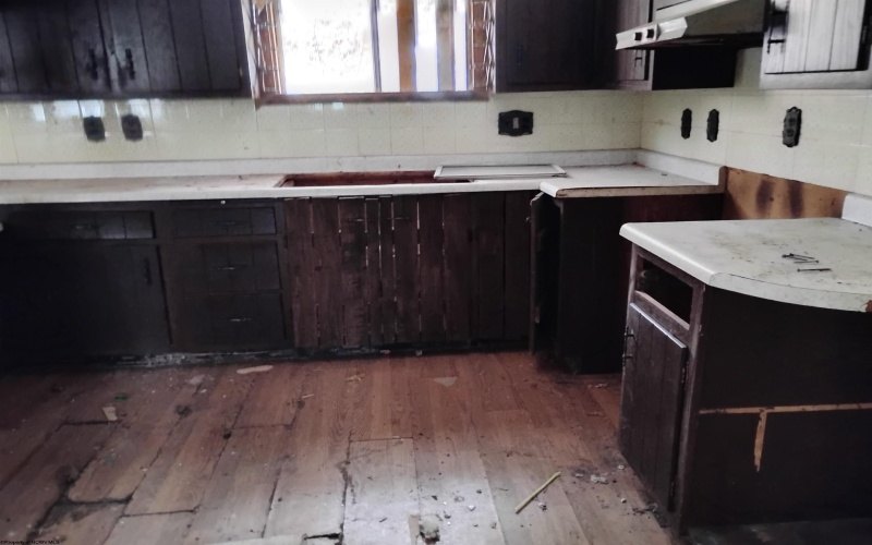 2291 Locust Avenue, Fairmont, West Virginia 26554, 2 Bedrooms Bedrooms, 5 Rooms Rooms,1 BathroomBathrooms,Single Family Detached,For Sale,Locust,10163379