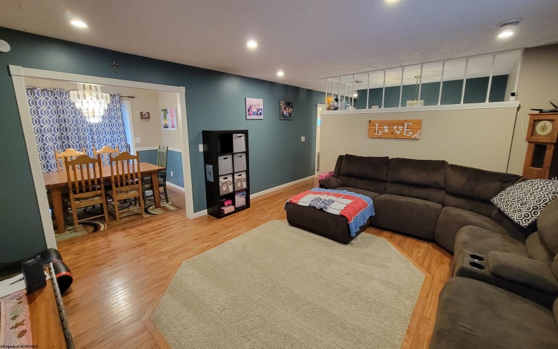 1810 Bunker Avenue, Fairmont, West Virginia 26554, 3 Bedrooms Bedrooms, 7 Rooms Rooms,2 BathroomsBathrooms,Single Family Detached,For Sale,Bunker,10163389