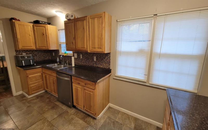 1810 Bunker Avenue, Fairmont, West Virginia 26554, 3 Bedrooms Bedrooms, 7 Rooms Rooms,2 BathroomsBathrooms,Single Family Detached,For Sale,Bunker,10163389