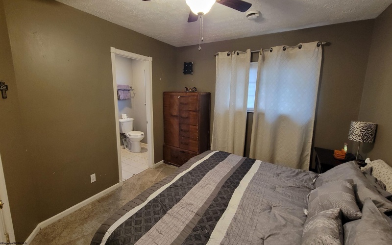 1810 Bunker Avenue, Fairmont, West Virginia 26554, 3 Bedrooms Bedrooms, 7 Rooms Rooms,2 BathroomsBathrooms,Single Family Detached,For Sale,Bunker,10163389