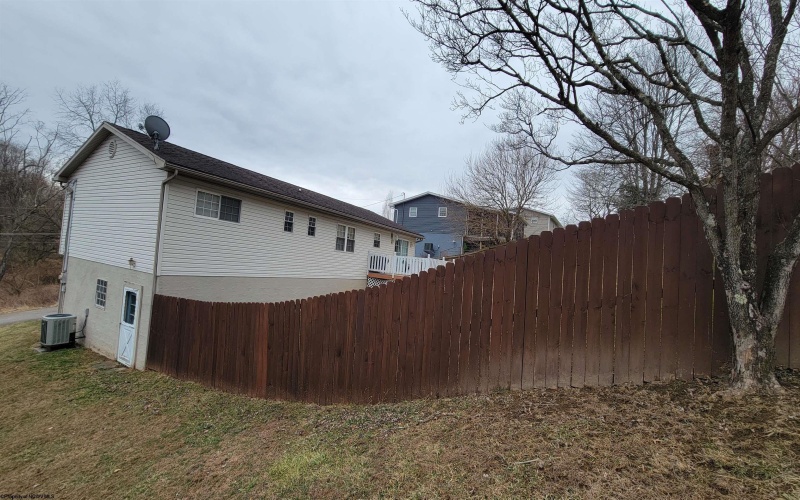 1810 Bunker Avenue, Fairmont, West Virginia 26554, 3 Bedrooms Bedrooms, 7 Rooms Rooms,2 BathroomsBathrooms,Single Family Detached,For Sale,Bunker,10163389