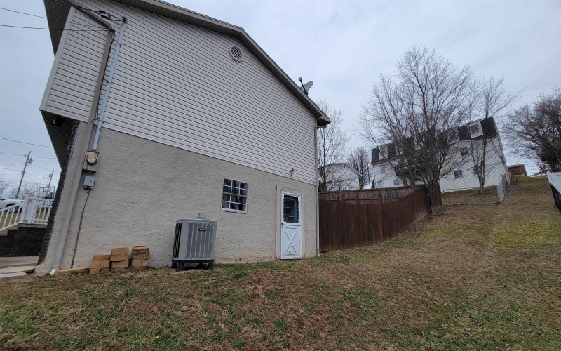 1810 Bunker Avenue, Fairmont, West Virginia 26554, 3 Bedrooms Bedrooms, 7 Rooms Rooms,2 BathroomsBathrooms,Single Family Detached,For Sale,Bunker,10163389