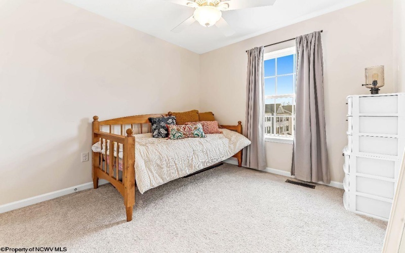 415 Turquoise Lane, Morgantown, West Virginia 26508, 3 Bedrooms Bedrooms, 7 Rooms Rooms,3 BathroomsBathrooms,Single Family Attached,For Sale,Turquoise,10163388