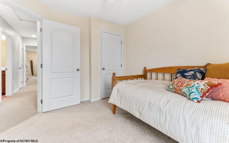 415 Turquoise Lane, Morgantown, West Virginia 26508, 3 Bedrooms Bedrooms, 7 Rooms Rooms,3 BathroomsBathrooms,Single Family Attached,For Sale,Turquoise,10163388