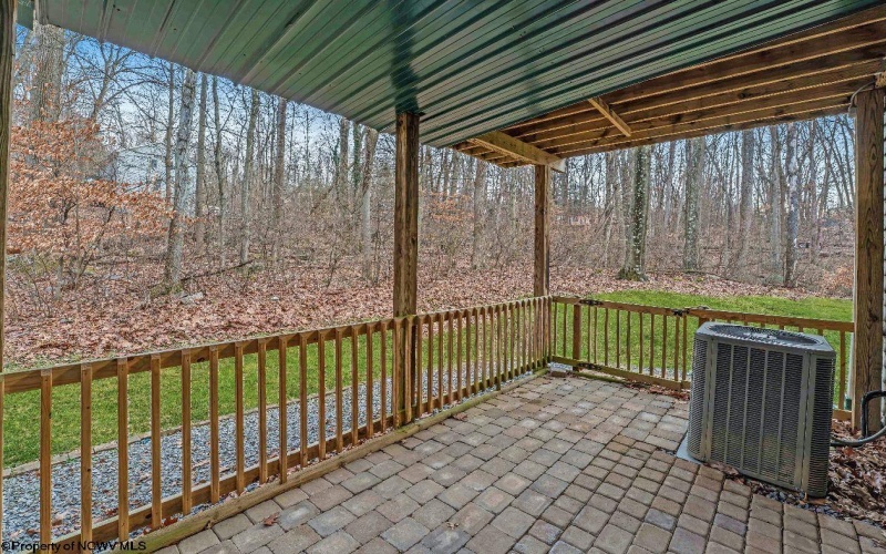 415 Turquoise Lane, Morgantown, West Virginia 26508, 3 Bedrooms Bedrooms, 7 Rooms Rooms,3 BathroomsBathrooms,Single Family Attached,For Sale,Turquoise,10163388