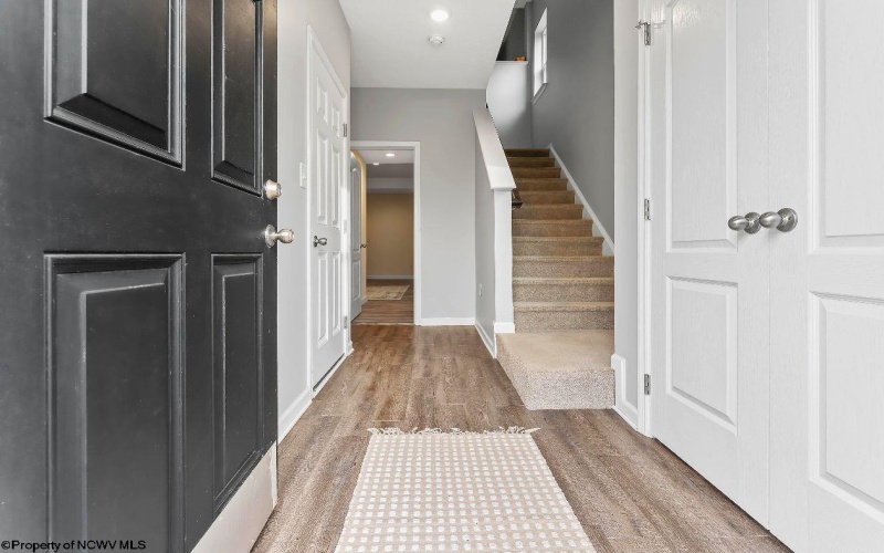 415 Turquoise Lane, Morgantown, West Virginia 26508, 3 Bedrooms Bedrooms, 7 Rooms Rooms,3 BathroomsBathrooms,Single Family Attached,For Sale,Turquoise,10163388