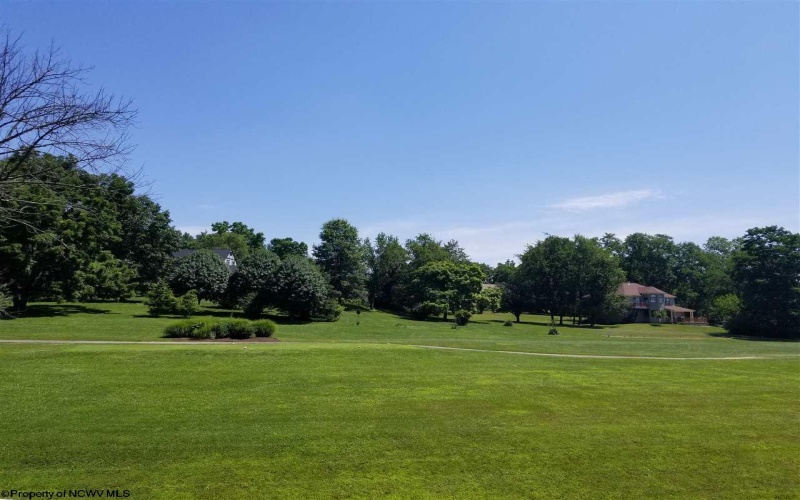 208 Mountain Golf Drive, Morgantown, West Virginia 26508, 3 Bedrooms Bedrooms, 6 Rooms Rooms,2 BathroomsBathrooms,Residential Rentals,For Rent,Mountain Golf,10163382