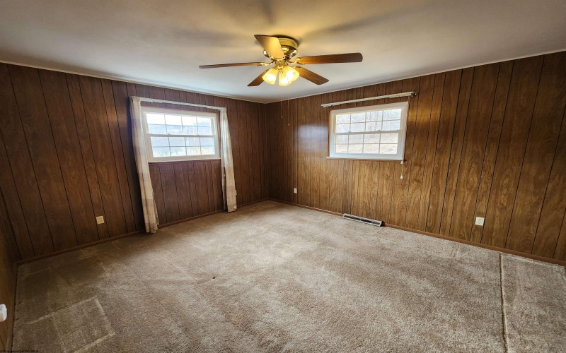 66 Whaley Lane, Clarksburg, West Virginia 26301, 4 Bedrooms Bedrooms, 9 Rooms Rooms,2 BathroomsBathrooms,Single Family Detached,For Sale,Whaley,10163383