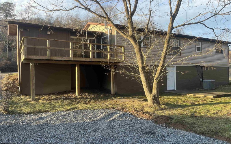 632 Berlin Road, Weston, West Virginia 26452, 3 Bedrooms Bedrooms, 7 Rooms Rooms,1 BathroomBathrooms,Single Family Detached,For Sale,Berlin,10163391 632 Berlin Road, Weston, West Virginia 26452, 3 Bedrooms Bedrooms, 7 Rooms Rooms,1 BathroomBathrooms,Single Family Detached,For Sale,Berlin,10163391
