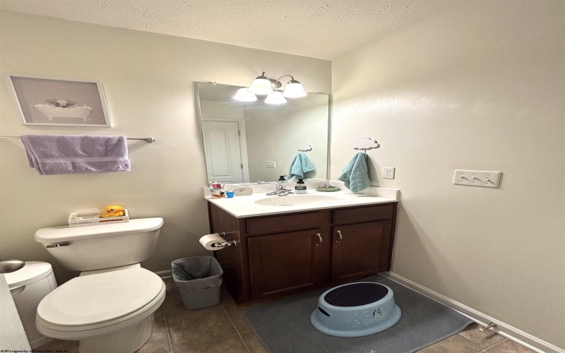 111 Auburn Drive, Morgantown, West Virginia 26501, 2 Bedrooms Bedrooms, 4 Rooms Rooms,2 BathroomsBathrooms,Single Family Attached,For Sale,Auburn,10163394 111 Auburn Drive, Morgantown, West Virginia 26501, 2 Bedrooms Bedrooms, 4 Rooms Rooms,2 BathroomsBathrooms,Single Family Attached,For Sale,Auburn,10163394