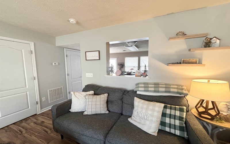 111 Auburn Drive, Morgantown, West Virginia 26501, 2 Bedrooms Bedrooms, 4 Rooms Rooms,2 BathroomsBathrooms,Single Family Attached,For Sale,Auburn,10163394 111 Auburn Drive, Morgantown, West Virginia 26501, 2 Bedrooms Bedrooms, 4 Rooms Rooms,2 BathroomsBathrooms,Single Family Attached,For Sale,Auburn,10163394