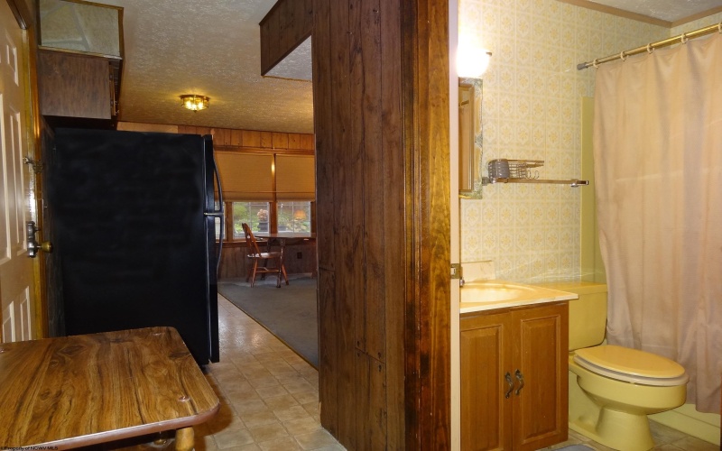 140 Wagner Road, Morgantown, West Virginia 26501, 1 Bedroom Bedrooms, 3 Rooms Rooms,1 BathroomBathrooms,Residential Rentals,For Rent,Wagner,10163393