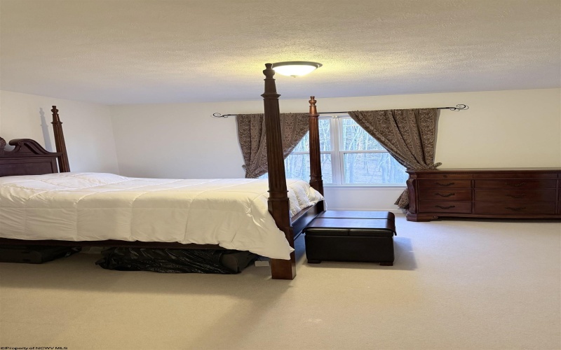 32 Fairway Drive, Mount Clare, West Virginia 26408, 3 Bedrooms Bedrooms, 7 Rooms Rooms,2 BathroomsBathrooms,Single Family Attached,For Sale,Fairway,10163400