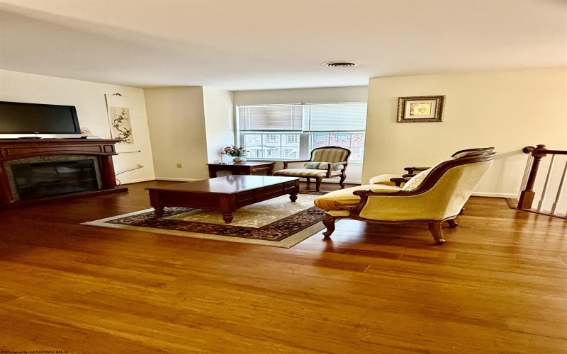 32 Fairway Drive, Mount Clare, West Virginia 26408, 3 Bedrooms Bedrooms, 7 Rooms Rooms,2 BathroomsBathrooms,Single Family Attached,For Sale,Fairway,10163400