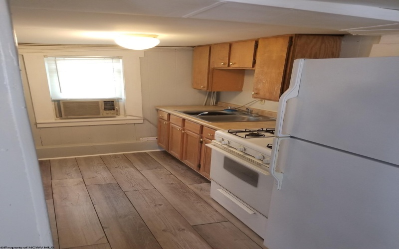 444 Dorsey Avenue, Morgantown, West Virginia 26501, ,Multi-unit/income,For Sale,Dorsey,10163399