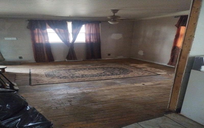 109 MAIN Street, Gypsy, West Virginia 26361, 4 Bedrooms Bedrooms, 9 Rooms Rooms,2 BathroomsBathrooms,Single Family Detached,For Sale,MAIN,10163405