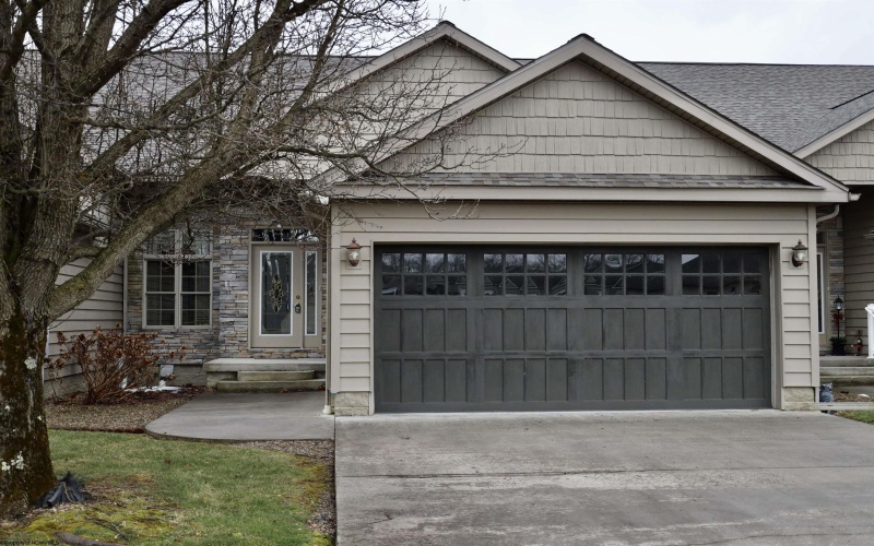 110 Edgewater Drive, Elkins, West Virginia 26241, 2 Bedrooms Bedrooms, 7 Rooms Rooms,2 BathroomsBathrooms,Single Family Attached,For Sale,Edgewater,10163414