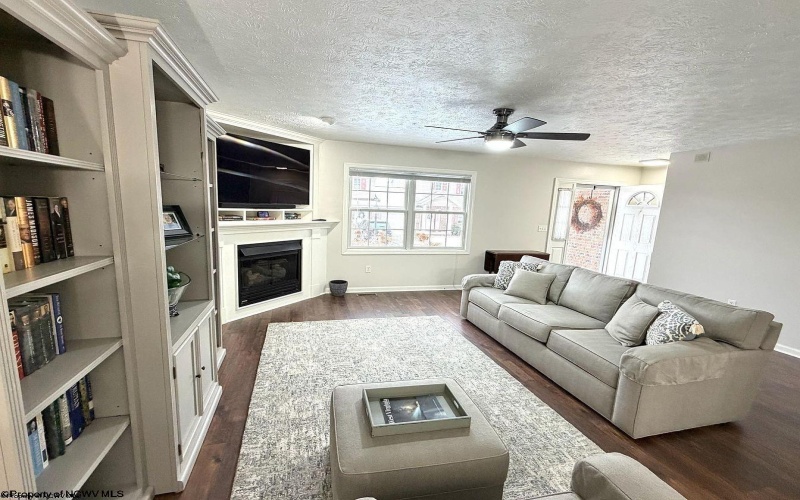 176 Meadowridge Drive, Morgantown, West Virginia 26505, 3 Bedrooms Bedrooms, 6 Rooms Rooms,3 BathroomsBathrooms,Residential Rentals,For Rent,Meadowridge,10163415 176 Meadowridge Drive, Morgantown, West Virginia 26505, 3 Bedrooms Bedrooms, 6 Rooms Rooms,3 BathroomsBathrooms,Residential Rentals,For Rent,Meadowridge,10163415