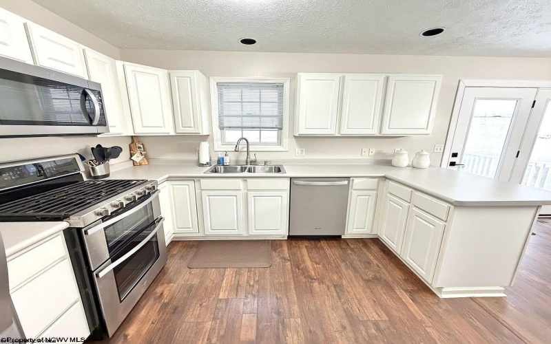 176 Meadowridge Drive, Morgantown, West Virginia 26505, 3 Bedrooms Bedrooms, 6 Rooms Rooms,3 BathroomsBathrooms,Residential Rentals,For Rent,Meadowridge,10163415 176 Meadowridge Drive, Morgantown, West Virginia 26505, 3 Bedrooms Bedrooms, 6 Rooms Rooms,3 BathroomsBathrooms,Residential Rentals,For Rent,Meadowridge,10163415