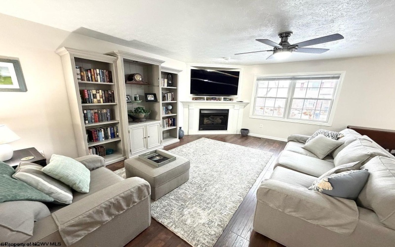 176 Meadowridge Drive, Morgantown, West Virginia 26505, 3 Bedrooms Bedrooms, 6 Rooms Rooms,3 BathroomsBathrooms,Residential Rentals,For Rent,Meadowridge,10163415 176 Meadowridge Drive, Morgantown, West Virginia 26505, 3 Bedrooms Bedrooms, 6 Rooms Rooms,3 BathroomsBathrooms,Residential Rentals,For Rent,Meadowridge,10163415