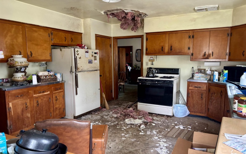 38 Koons Run Road, Fairmont, West Virginia 26554, 3 Bedrooms Bedrooms, 6 Rooms Rooms,1 BathroomBathrooms,Single Family Detached,For Sale,Koons Run,10163408 38 Koons Run Road, Fairmont, West Virginia 26554, 3 Bedrooms Bedrooms, 6 Rooms Rooms,1 BathroomBathrooms,Single Family Detached,For Sale,Koons Run,10163408