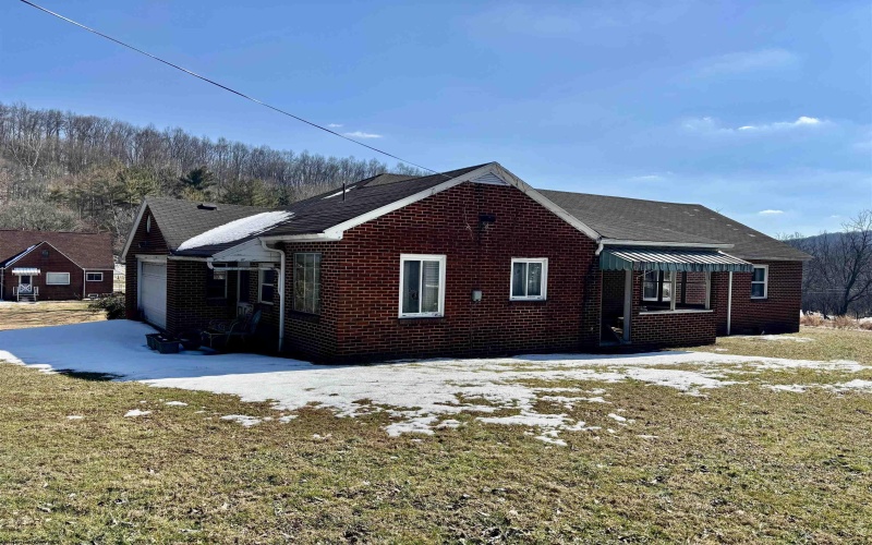 38 Koons Run Road, Fairmont, West Virginia 26554, 3 Bedrooms Bedrooms, 6 Rooms Rooms,1 BathroomBathrooms,Single Family Detached,For Sale,Koons Run,10163408 38 Koons Run Road, Fairmont, West Virginia 26554, 3 Bedrooms Bedrooms, 6 Rooms Rooms,1 BathroomBathrooms,Single Family Detached,For Sale,Koons Run,10163408