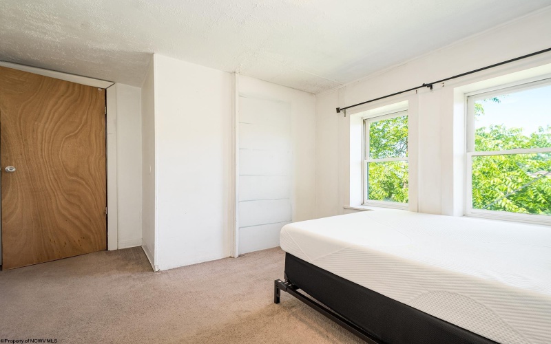 1004 College Avenue, Morgantown, West Virginia 26505, 4 Bedrooms Bedrooms, 6 Rooms Rooms,2 BathroomsBathrooms,Single Family Detached,For Sale,College,10163413 1004 College Avenue, Morgantown, West Virginia 26505, 4 Bedrooms Bedrooms, 6 Rooms Rooms,2 BathroomsBathrooms,Single Family Detached,For Sale,College,10163413