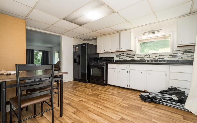 1004 College Avenue, Morgantown, West Virginia 26505, 4 Bedrooms Bedrooms, 6 Rooms Rooms,2 BathroomsBathrooms,Single Family Detached,For Sale,College,10163413 1004 College Avenue, Morgantown, West Virginia 26505, 4 Bedrooms Bedrooms, 6 Rooms Rooms,2 BathroomsBathrooms,Single Family Detached,For Sale,College,10163413