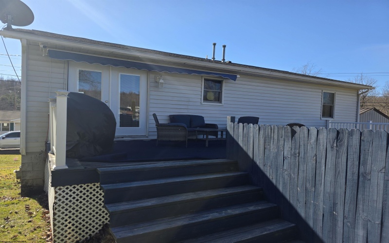 17 Hampton Drive, Lost Creek, West Virginia 26385, 3 Bedrooms Bedrooms, 8 Rooms Rooms,1 BathroomBathrooms,Single Family Detached,For Sale,Hampton,10163416 17 Hampton Drive, Lost Creek, West Virginia 26385, 3 Bedrooms Bedrooms, 8 Rooms Rooms,1 BathroomBathrooms,Single Family Detached,For Sale,Hampton,10163416