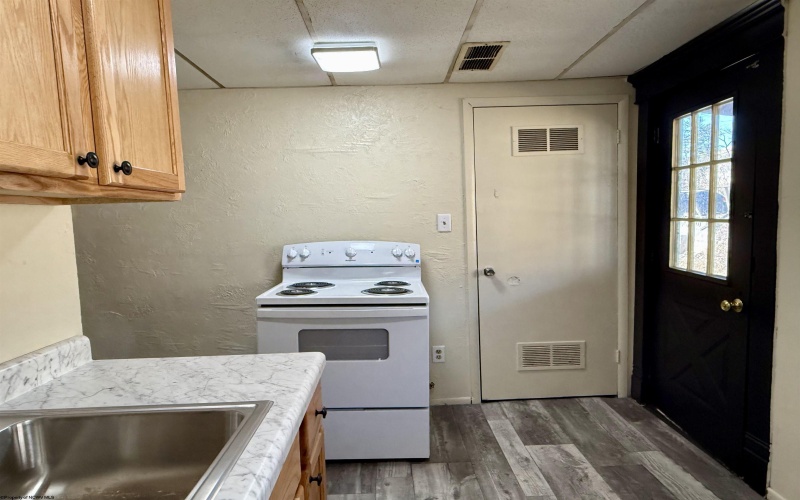 1005 Locust Avenue, Fairmont, West Virginia 26554, ,Multi-unit/income,For Sale,Locust,10163417