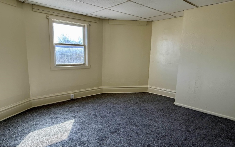 1005 Locust Avenue, Fairmont, West Virginia 26554, ,Multi-unit/income,For Sale,Locust,10163417