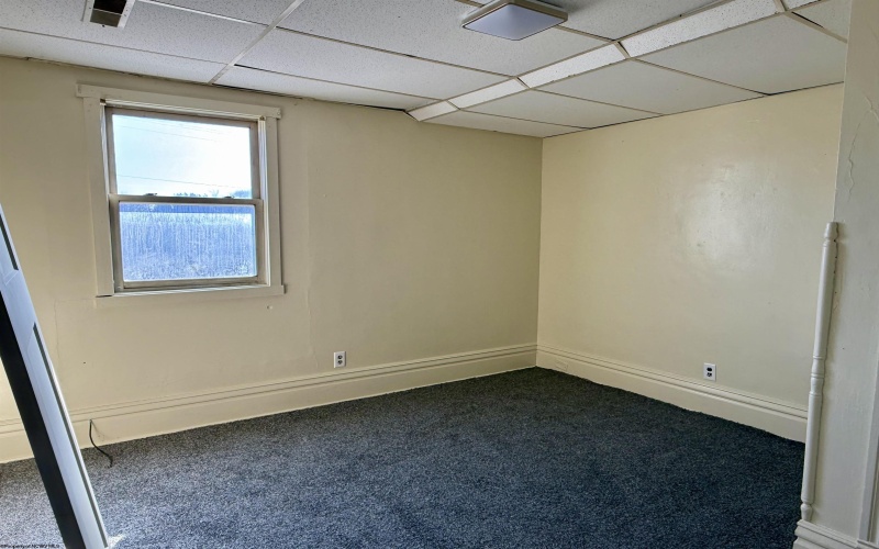 1005 Locust Avenue, Fairmont, West Virginia 26554, ,Multi-unit/income,For Sale,Locust,10163417