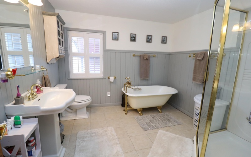 561 Creed Isner Road, Kerens, West Virginia 26276, 4 Bedrooms Bedrooms, 10 Rooms Rooms,2 BathroomsBathrooms,Single Family Detached,For Sale,Creed Isner,10163420