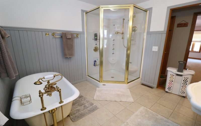 561 Creed Isner Road, Kerens, West Virginia 26276, 4 Bedrooms Bedrooms, 10 Rooms Rooms,2 BathroomsBathrooms,Single Family Detached,For Sale,Creed Isner,10163420