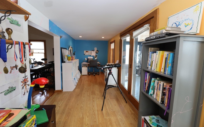 561 Creed Isner Road, Kerens, West Virginia 26276, 4 Bedrooms Bedrooms, 10 Rooms Rooms,2 BathroomsBathrooms,Single Family Detached,For Sale,Creed Isner,10163420