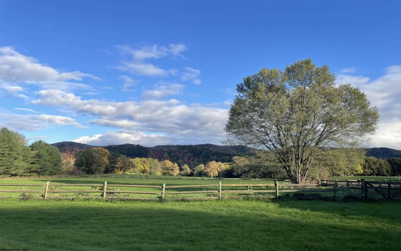 561 Creed Isner Road, Kerens, West Virginia 26276, 4 Bedrooms Bedrooms, 10 Rooms Rooms,2 BathroomsBathrooms,Single Family Detached,For Sale,Creed Isner,10163420