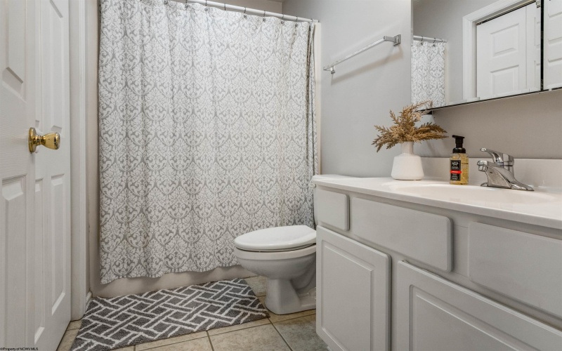 4030 Pinehurst Drive, Morgantown, West Virginia 26505, 2 Bedrooms Bedrooms, 5 Rooms Rooms,2 BathroomsBathrooms,Single Family Attached,For Sale,Pinehurst,10163422