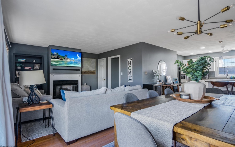 4030 Pinehurst Drive, Morgantown, West Virginia 26505, 2 Bedrooms Bedrooms, 5 Rooms Rooms,2 BathroomsBathrooms,Single Family Attached,For Sale,Pinehurst,10163422