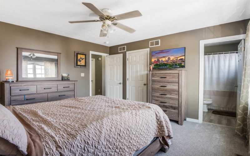 4043 Pinehurst Drive, Morgantown, West Virginia 26505, 3 Bedrooms Bedrooms, 6 Rooms Rooms,2 BathroomsBathrooms,Single Family Attached,For Sale,Pinehurst,10163423 4043 Pinehurst Drive, Morgantown, West Virginia 26505, 3 Bedrooms Bedrooms, 6 Rooms Rooms,2 BathroomsBathrooms,Single Family Attached,For Sale,Pinehurst,10163423