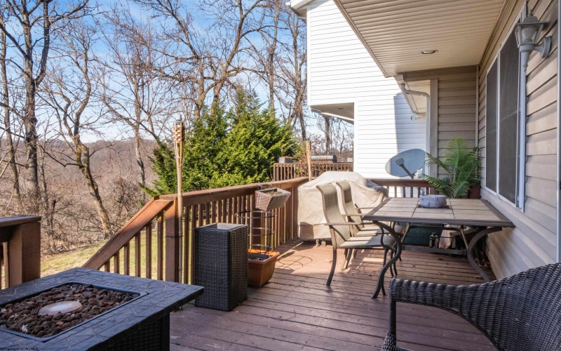 4043 Pinehurst Drive, Morgantown, West Virginia 26505, 3 Bedrooms Bedrooms, 6 Rooms Rooms,2 BathroomsBathrooms,Single Family Attached,For Sale,Pinehurst,10163423 4043 Pinehurst Drive, Morgantown, West Virginia 26505, 3 Bedrooms Bedrooms, 6 Rooms Rooms,2 BathroomsBathrooms,Single Family Attached,For Sale,Pinehurst,10163423