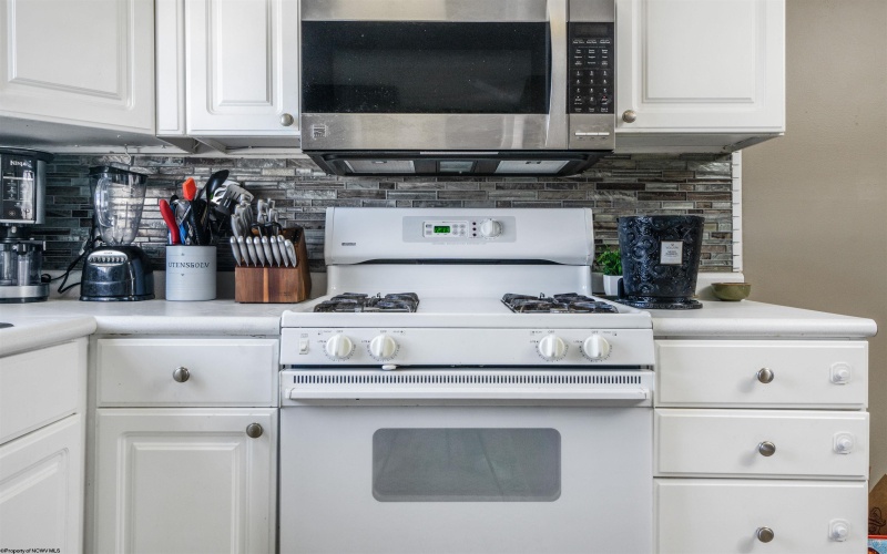 4043 Pinehurst Drive, Morgantown, West Virginia 26505, 3 Bedrooms Bedrooms, 6 Rooms Rooms,2 BathroomsBathrooms,Single Family Attached,For Sale,Pinehurst,10163423 4043 Pinehurst Drive, Morgantown, West Virginia 26505, 3 Bedrooms Bedrooms, 6 Rooms Rooms,2 BathroomsBathrooms,Single Family Attached,For Sale,Pinehurst,10163423