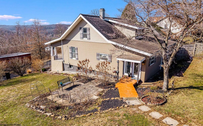 139 Knotts Avenue, Grafton, West Virginia 26354, 3 Bedrooms Bedrooms, 8 Rooms Rooms,2 BathroomsBathrooms,Single Family Detached,For Sale,Knotts,10163425