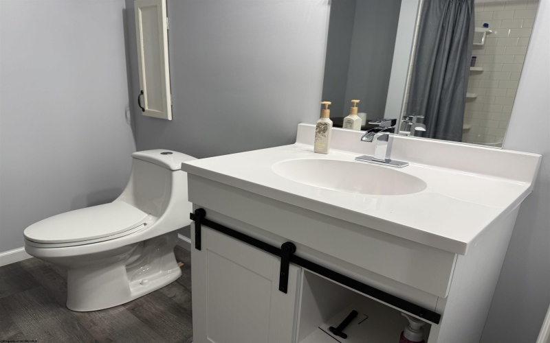 1544 Tulip Lane, Fairmont, West Virginia 26554, 4 Bedrooms Bedrooms, 9 Rooms Rooms,3 BathroomsBathrooms,Single Family Detached,For Sale,Tulip,10163431 1544 Tulip Lane, Fairmont, West Virginia 26554, 4 Bedrooms Bedrooms, 9 Rooms Rooms,3 BathroomsBathrooms,Single Family Detached,For Sale,Tulip,10163431