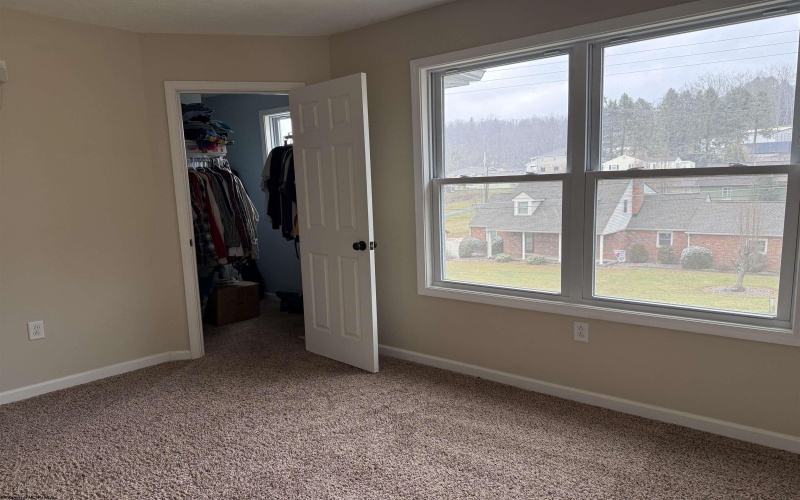 1544 Tulip Lane, Fairmont, West Virginia 26554, 4 Bedrooms Bedrooms, 9 Rooms Rooms,3 BathroomsBathrooms,Single Family Detached,For Sale,Tulip,10163431 1544 Tulip Lane, Fairmont, West Virginia 26554, 4 Bedrooms Bedrooms, 9 Rooms Rooms,3 BathroomsBathrooms,Single Family Detached,For Sale,Tulip,10163431