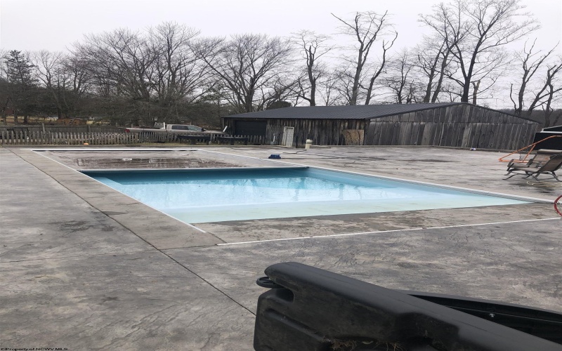 1544 Tulip Lane, Fairmont, West Virginia 26554, 4 Bedrooms Bedrooms, 9 Rooms Rooms,3 BathroomsBathrooms,Single Family Detached,For Sale,Tulip,10163431