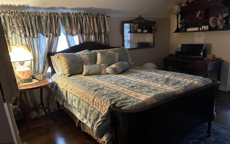 1117 Fleming Avenue, Fairmont, West Virginia 26554, 2 Bedrooms Bedrooms, 5 Rooms Rooms,1 BathroomBathrooms,Single Family Detached,For Sale,Fleming,10163430