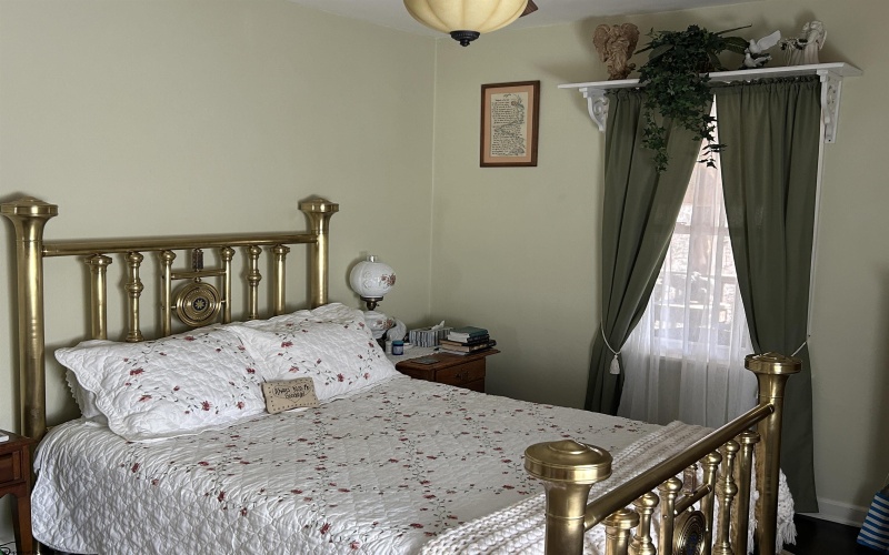 1117 Fleming Avenue, Fairmont, West Virginia 26554, 2 Bedrooms Bedrooms, 5 Rooms Rooms,1 BathroomBathrooms,Single Family Detached,For Sale,Fleming,10163430