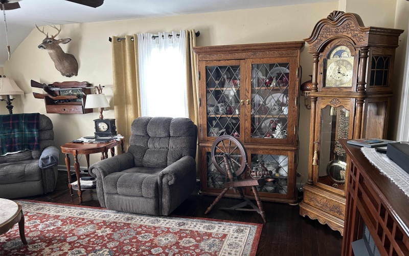 1117 Fleming Avenue, Fairmont, West Virginia 26554, 2 Bedrooms Bedrooms, 5 Rooms Rooms,1 BathroomBathrooms,Single Family Detached,For Sale,Fleming,10163430